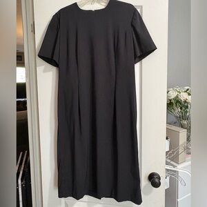 Leslie Fay Black Short Sleeve classic Dress